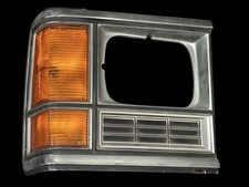 OEM Right Headlight Bezel Turn Signal Lens 1986-93 Dodge RAM Van B150 B250 picture