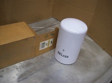 Wix Genuine NOS Oil Filter 57190 picture