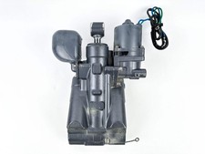 2001 Yamaha 150 HP 2 Stroke Outboard Power Trim Tilt Unit 64E-43800-01-4D OEM picture