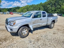 (LOCAL PICKUP ONLY) Front Bumper With Fender Flare Without Fog Lamps Fits 12-15 picture