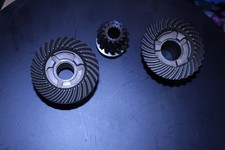 Used Evinrude Johnson 40 50 HP Lower Unit Gear Set 432265- 332489 Good Condition picture
