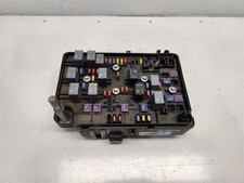 2008-2010 Chevy Cobalt Engine Fuse Box Assembly OEM picture
