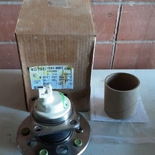 New opened BOX OEM Wheel Bearing GM 12413091 READ MY DESCRIPTION picture