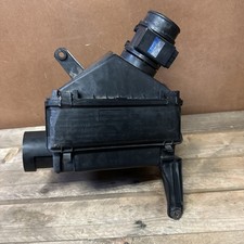1996-1998 Toyota 4Runner Air Box With Mass Airflow Sensor OEM picture