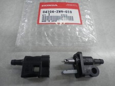 New OEM Honda Marine Fuel Connector Set - Part 04104-ZW9-010 picture