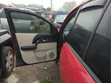 2005 Saturn Vue Front Left Driver Interior Door Panel Trim E8FVX picture
