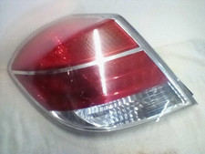 2007-2009 Saturn Aura Rear Left Driver Side Tail Light Assembly picture