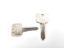 2pcs Mercedes Benz Key Blanks for 1973-1979 450SL SL 107 R107 Roadster Ilco picture