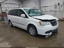 Wheel 16x6-1/2 Fits 11-12 TOWN & COUNTRY 2800362 picture