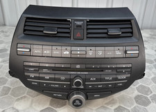 2008-2011 Honda Accord OEM Radio AM FM CD Single Disc Player Assembly / WARRANTY picture