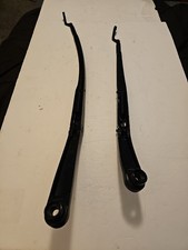 2017 2020 HYUNDAI ELANTRA FRONT LEFT & RIGHT WINDSHIELD WIPER ARMS OEM  picture