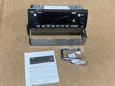 Aptiv Radio 28730946 , 12v , JD , DEA700 Series Row AM/FM Radio New picture