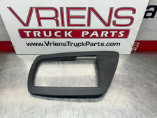 KENWORTH S18-1018R BEZEL-DOOR HANDLE INSIDE RELEASE RH GRAY picture