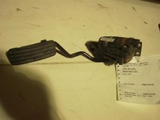 03 JAGUAR X TYPE ACCELERATOR PARTS 6573 picture