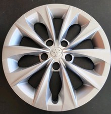 NEW 2015-2017 Fits Toyota Camry Premium 16-inch Silver Hubcap 61175 picture