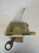 2003-09 MERCEDES BENZ W211 E-CLASS FLOOR SHIFTER GEAR SELECTOR OEM A2112671624 picture