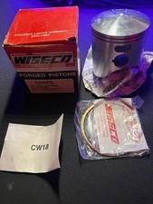 Wiseco Piston Kit PRO-Lite 70.00/Standard - 534M07000 Suzuki QuadRacer 1985-1986 picture