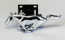 New 1994 - 2004 Ford MUSTANG Front Grill Ornament Running Horse Chrome Emblem picture