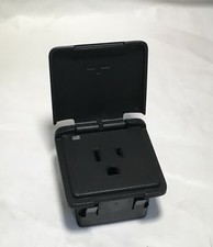 2019-2020 SILVERADO SIERRA 110 VOLT DASH OUTLET WITH DOOR NEW GM #  84581301 picture