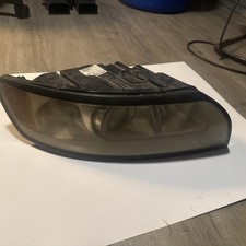 2008-2011 Volvo  RH Xenon Headlight Assembly 31265707 fits S40 V50 picture