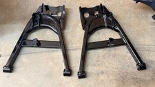 Like New Honda Pioneer  A-Arm LH RH Rear Lower 52350-HL4-AK0ZA 52360-HL4-AK0ZA picture