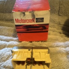 Genuine vintage Ford Motorcraft ignition switch, PN SW-2472 / F2TZ-11572-E. picture