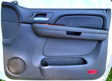 07-09 Chevy Tahoe Yukon Suburban Passenger Side Front Door Panel Black Woodgrain picture