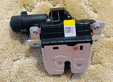 2021-2025 GENUINE OEM Kia sorento Trunk Lock Actuator Motor Latch 81800P2100 picture