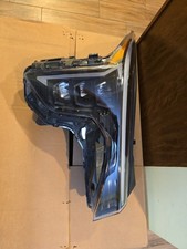 MINT. 2025-2026 KIA K4 LED RIGHT (PASSENGER) SIDE HEADLAMP OEM PART#92102-GGXXX picture