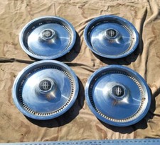 (4)  1975 76 77 78 79 80 81 Lincoln Town Car Center Hubcaps Wheel Covers 15