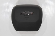 2023 2024 2025 CHEVY COLORADO DRIVER WHEEL AIRBAG ( BLACK EMBLEM )  AIR BAG OEM picture