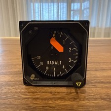 COLLINS RADIO ALTIMETER TYPE 339H4 P/N 622-1204-003  picture