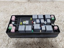 2005-2006 Ford Mustang Fuse Box Engine Assembly OEM USED picture