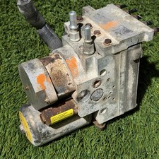 2009-2013 GM HYBRID TAHOE YUKON ESCALADE ANTI-LOCK BRAKE PUMP ABS ASSEMBLY OEM picture