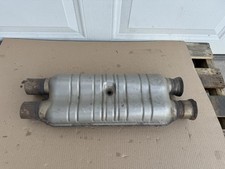 12-18 Mercedes W218 CLS 550 Center Exhaust Muffler Resonator OEM A 2124910501 picture