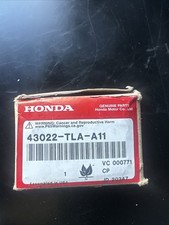 Genuine 20-26 HONDA CR-V REAR BRAKE PAD SET (43022-TLA-A11) picture