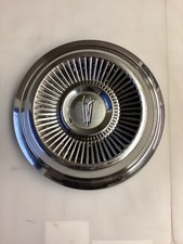 (1) 1967-69 Plymouth Barracuda Satellite dogdish poverty cap picture