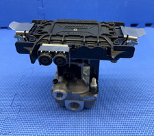 Wabco 400 500 101 0 TCSII 2S/1M ABS ECU Relay Modulator Valve Assembly picture
