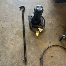 Genuine 00-06 Toyota Tundra Sequoia Bottle Jack 09111-0C030 and tool hook picture