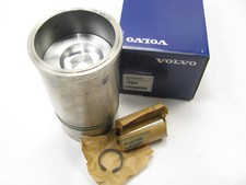 NEW GENUINE OEM Volvo Cylinder Sleeve & Piston Kit For Volvo D5 D7 D7E D5D D5E picture