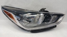 '18-'22 HYUNDAI ACCENT Right passenger headlight OEM 6 Month Wnty picture