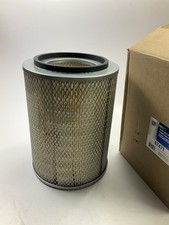 Carquest 87471 Air Filter Replaces: 42471 A53243 2471 LAF1846 AF590 AF1917M picture