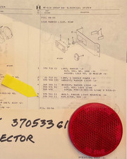 NOS IH International Harvester Truck & Pickup Vintage Part 370533C1 Reflector picture