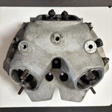 06-5507 RH1 Cylinder Head Norton Commando 750 9.0 - 1    30mm Used 1968 - 1972 picture