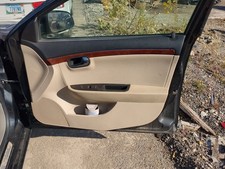 2008 Saturn Aura Front Right Passenger Interior Door Panel Trim HGUN3 picture