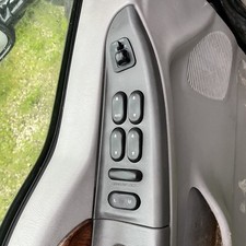 1999 - 01 Ford F250 Excursion OEM Left Power Window Lock Switch F81B-14A563-ADW picture