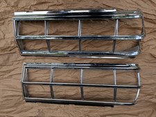 rare 1978 Bonneville RH LH side rear tail light bezel picture