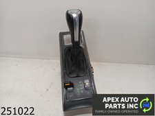 OEM 2005 Range Rover 4.4L Auto Gear Selector Shifter picture