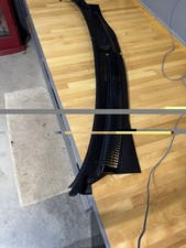 1993 1994 1995 1996 1997 Thunderbird Lx Sc Cougar Xr7 Windshield Wiper cowl Oem picture