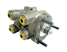 2506077C92 NEW OEM INTERNATIONAL TRUCK FOOT BRAKE VALVE E-8P K045125 BENDIX E8P picture
